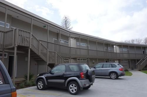 Parakai Springs Lodge Exterior foto